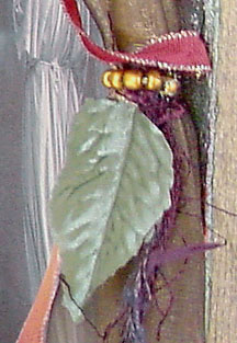 Praying Woman Reliquary ~ David's Leaf