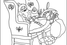 Christmas Coloring Pages 8 - Laughing Santa